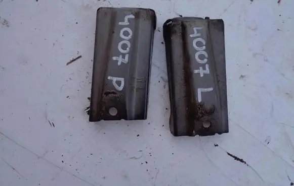 Peugeot 308 ABS pump bracket 