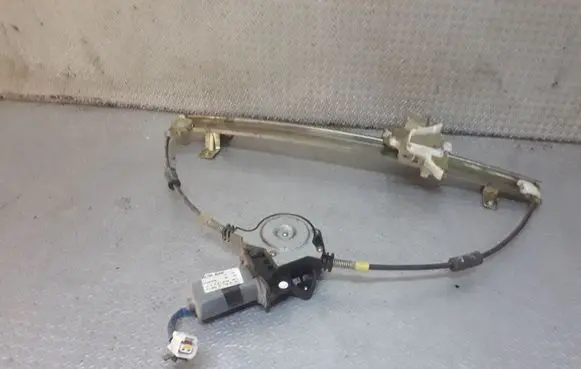 Opel Frontera B Front door window regulator with motor 91157979