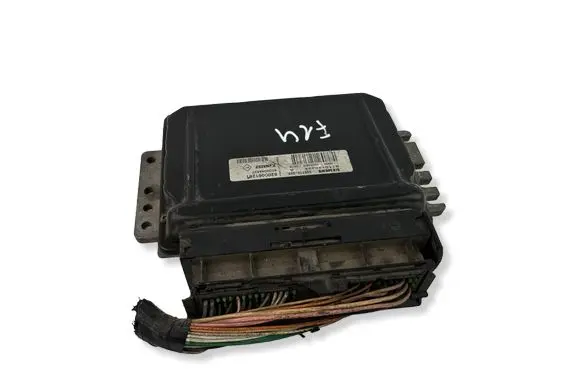 Renault Clio II Engine control unit/module 8200061281 S110130334 8200044437
