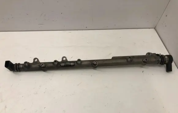 BMW 5 E60 E61 Fuel main line pipe 779961002 79125C30