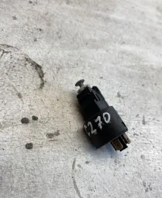 Mercedes-Benz C W203 Brake pedal sensor switch 451042 09149765