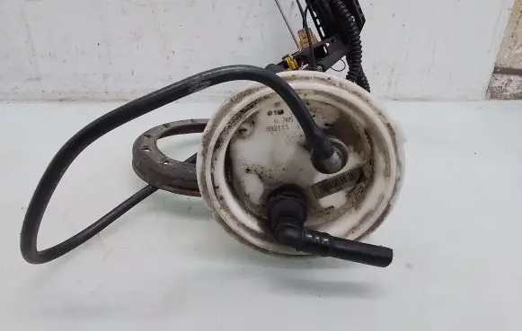 BMW 5 E60 E61 Fuel level sensor 0580303042
