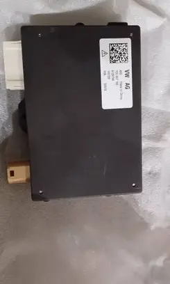 Volkswagen Crafter Voltage converter/converter module 7C0907155