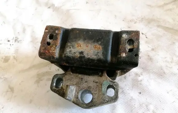 Ford Galaxy Engine mount bracket 7m3199555