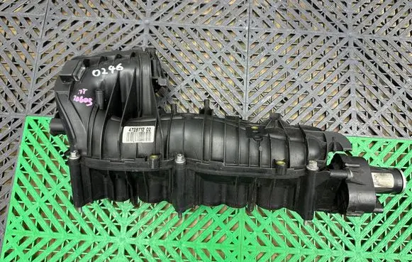 BMW 3 E90 E91 Intake manifold 7797384 4728712