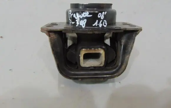 Peugeot 308 Engine mount vacuum valve 