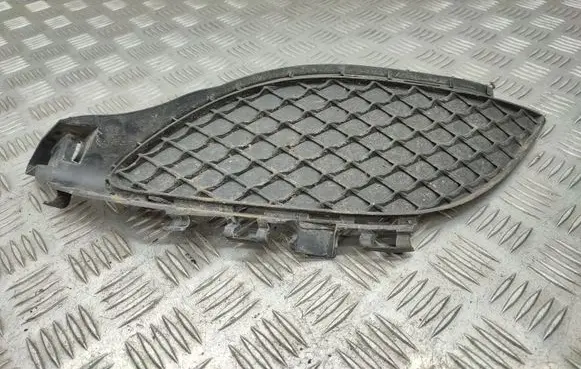Mercedes-Benz A W176 Front bumper lower grill A1768850422