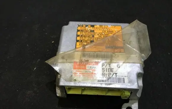 Toyota Corolla Verso E121 Airbag control unit/module 8917013060 89170-13060