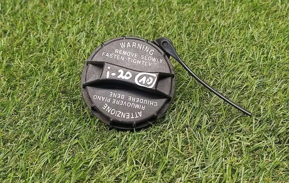 Hyundai i20 (PB PBT) Fuel tank cap 