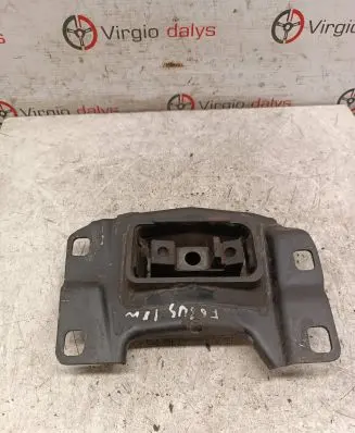 Ford Focus Engine mount bracket 3M517M121