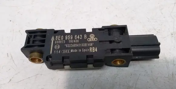 Audi A4 S4 B7 8E 8H Airbag deployment crash/impact sensor 8E0959643B