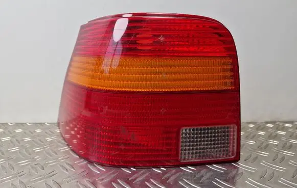 Volkswagen Golf IV Rear/tail lights 1J6945095R
