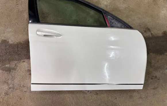 Mercedes-Benz C W204 Front door