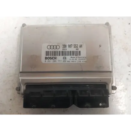 Audi A6 S6 C5 4B Engine control unit/module 3B0907552AH 0261206777