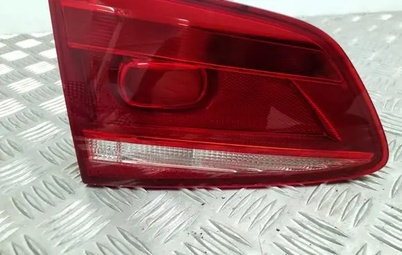 Volkswagen PASSAT B7 Tailgate rear/tail lights 3AF945093K