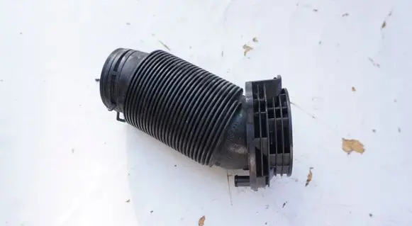 Skoda Superb B6 (3T) Air intake hose/pipe 1K0129684AN