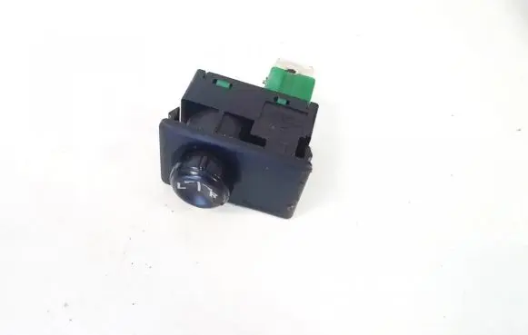 Nissan Primera Wing mirror switch