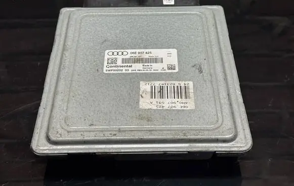 Audi Q7 4M Engine control unit/module 06E907425 5WP50202