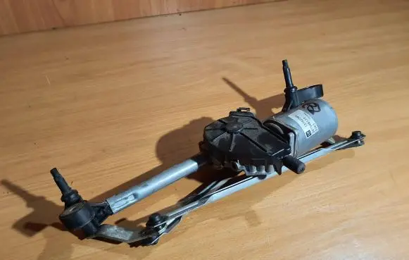 Opel Corsa D Front wiper linkage and motor 13182340