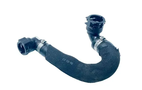 Coolant pipe/hose