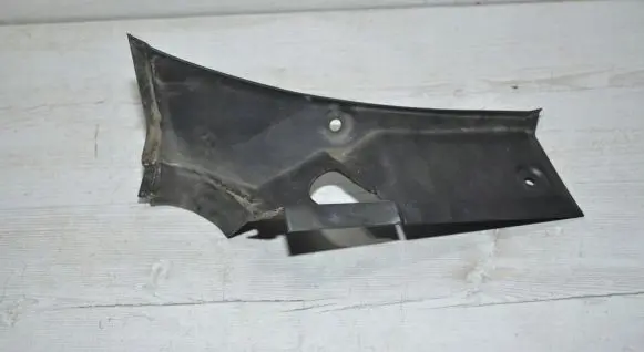 Mercedes-Benz R W251 Other trunk/boot trim element A2516930430