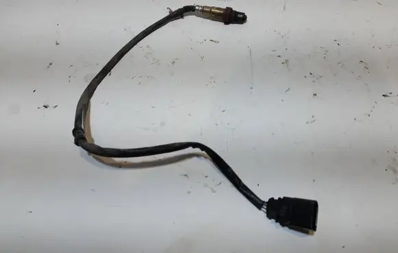 Volkswagen PASSAT CC Lambda probe sensor 06F906262AE 0258006816