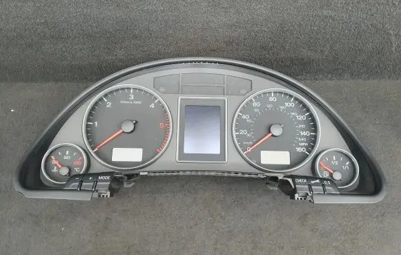 Audi A4 S4 B7 8E 8H Speedometer (instrument cluster) 8E0920951B RB8