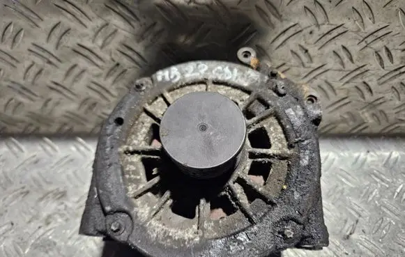 Mercedes-Benz C W203 Generator/alternator A0001501750 01W08