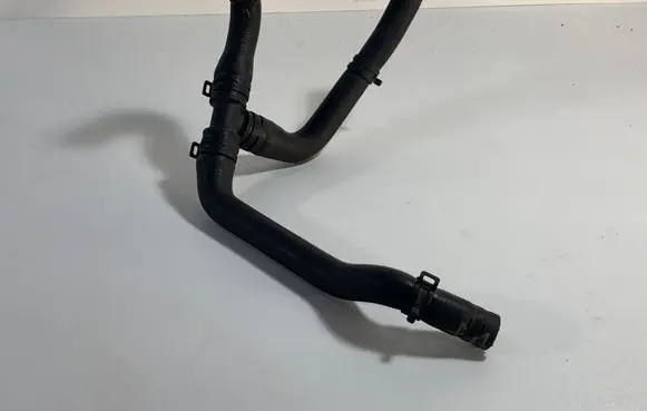 Volkswagen Golf Plus Engine coolant pipe/hose 1K0122109AS