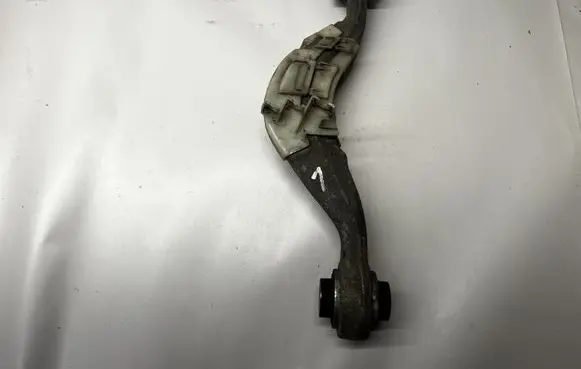 BMW 5 G30 G31 Rear upper control arm/wishbone 6870535