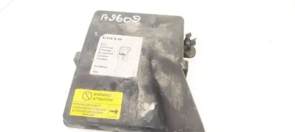 Volvo S70 V70 V70 XC Fuse box cover 1928403573 9469686
