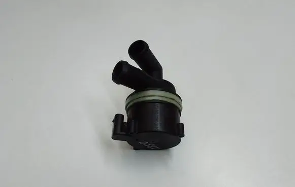 Audi A4 S4 B8 8K Electric auxiliary coolant/water pump 5N0965561A