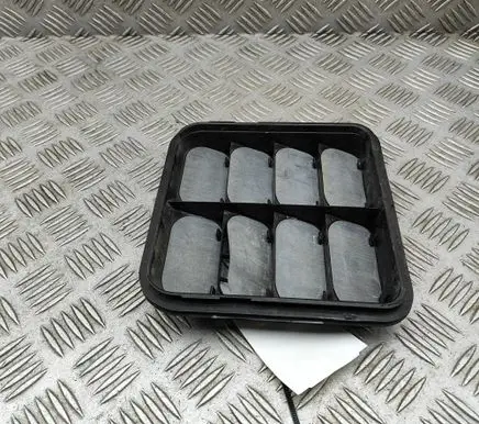 Porsche Cayenne (9Y0 9Y3) Quarter panel pressure vent 4M0819181
