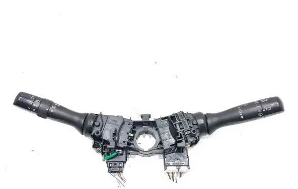 Toyota Yaris Wiper turn signal indicator stalk/switch 