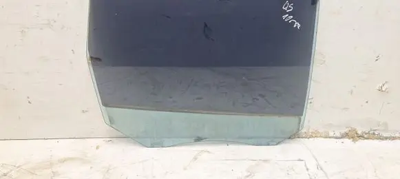 Rear door window glass