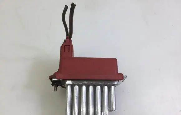 Audi A3 S3 8L Heater blower motor/fan resistor 1J0907521