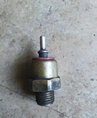 Mercedes-Benz W123 Sensor 142451424 00654