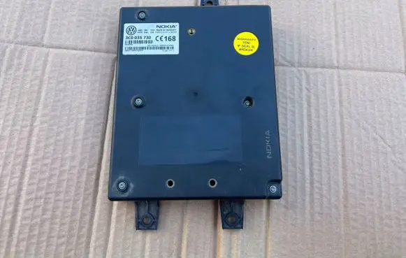 Volkswagen PASSAT B6 Bluetooth control unit module 