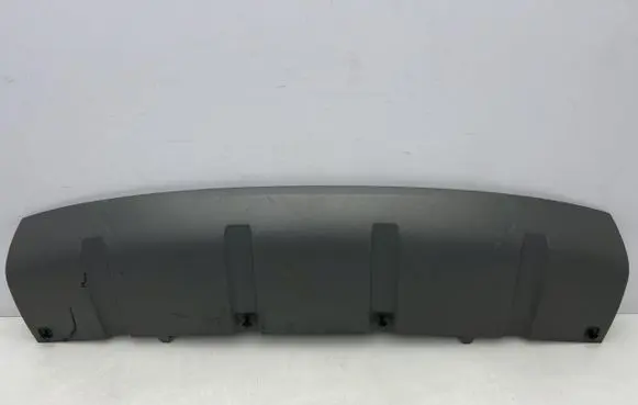 Front bumper lip
