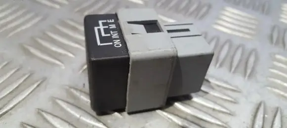 Mitsubishi Carisma Other relay MB953395 72HM000