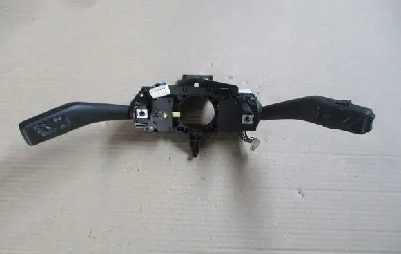Volkswagen Golf VI Central console control unit 5K0953507AC