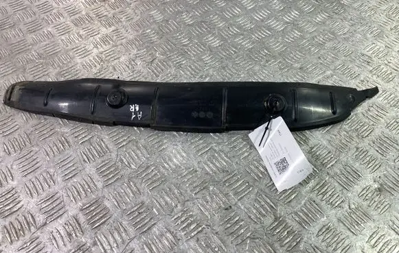 Fender end trim
