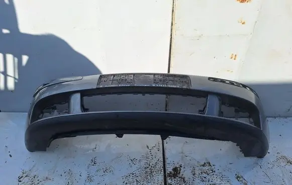 Volkswagen Golf V Front bumper 1K0805903A 1K0807217