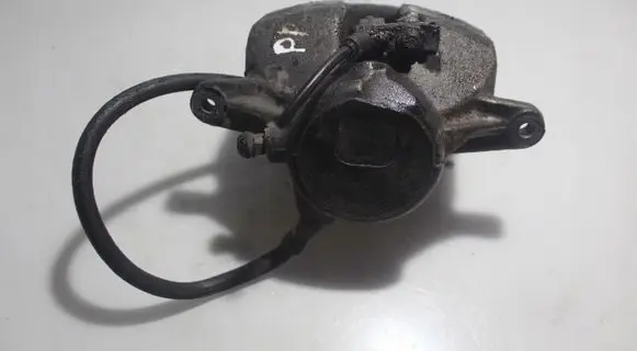 Mercedes-Benz C W204 Front brake caliper