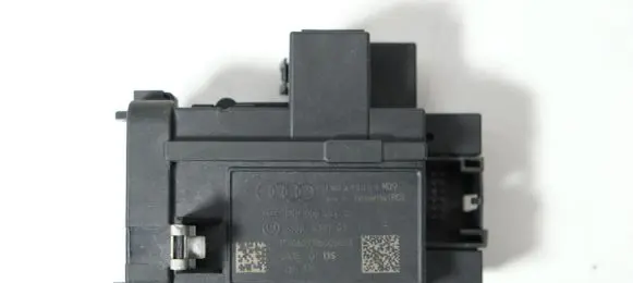 Audi A4 S4 B8 8K Ignition key/card 8K0909131D