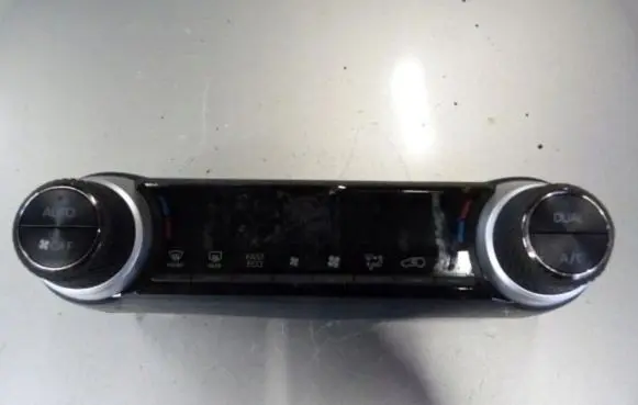 Toyota RAV 4 (XA50) Climate control unit 75K07