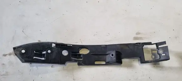 Volkswagen Touareg I Front bumper mounting bracket 7L6807183