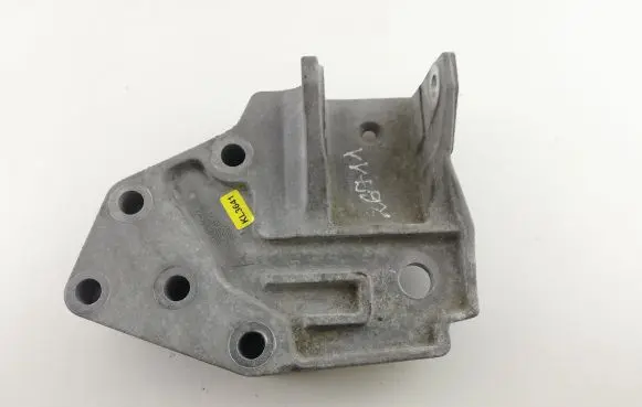 Land Rover Evoque I Engine mounting bracket BJ326P096AA KL3641