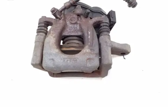 Nissan Qashqai Rear brake caliper
