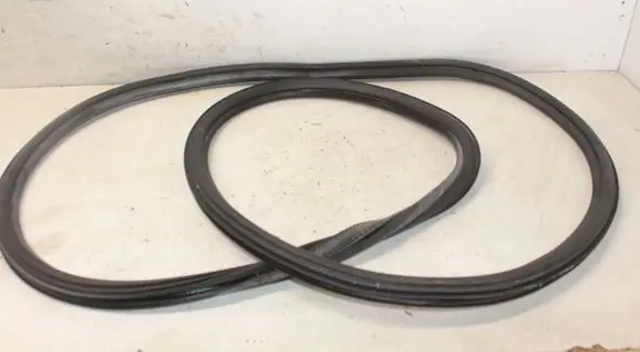 Audi A3 S3 8V Front door rubber seal 8V5831721